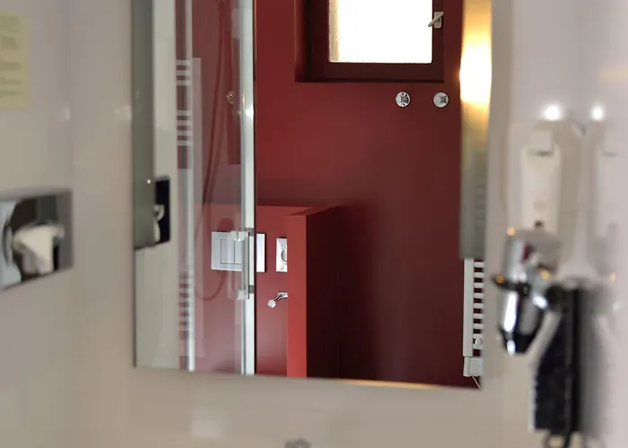 Готель Le Windsor 4*